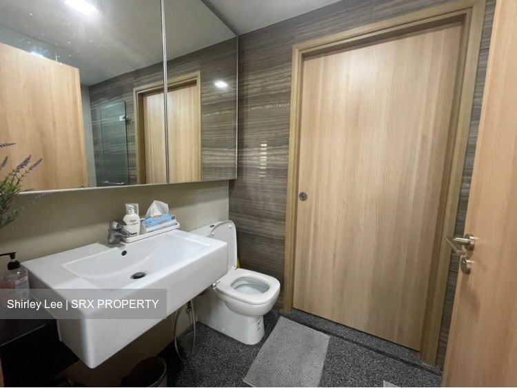 Waterfront Gold (D16), Condominium #529002001